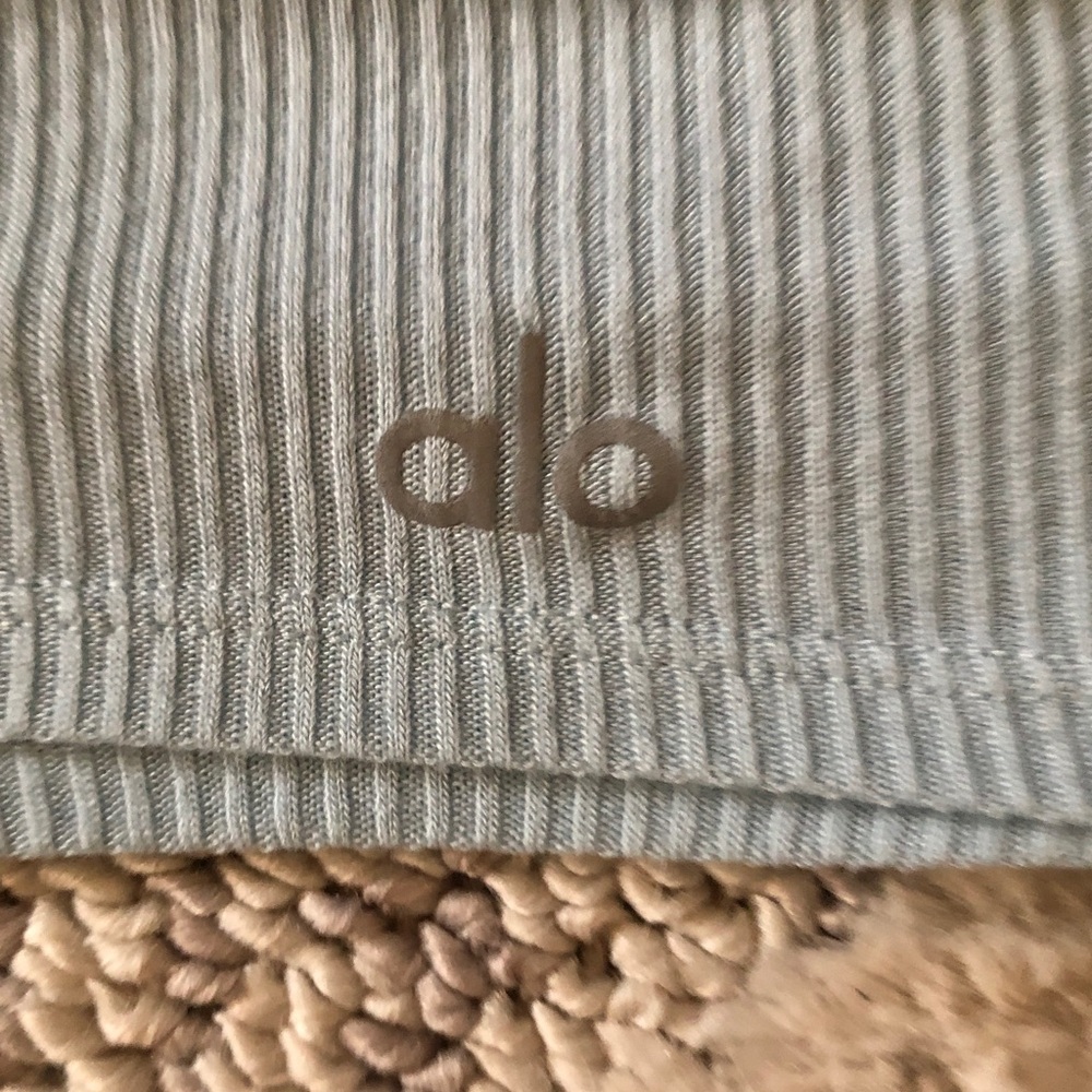 ALO Yoga Light Blue Ribbed Long Sleeve Tee - Picture 3 of 6